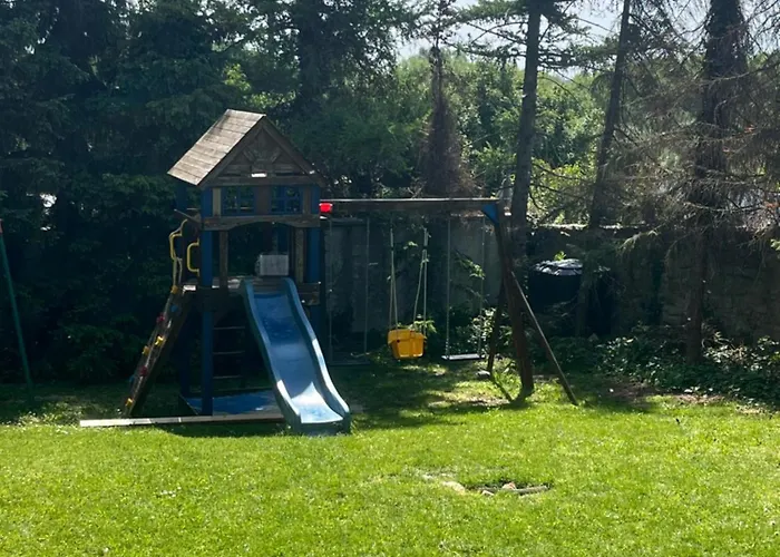 Butterfly Residence,165m2 Spacious With 4 Free Parking Spaces,playground And Gym * Bratislava