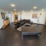 アパート Butterfly Residence,165m2 Spacious With 4 Free Parking Spaces,playground And Gym